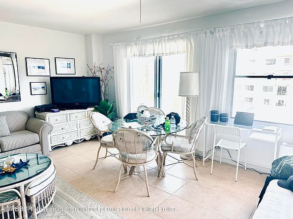 2nd image of 44 Cocoanut Row #509B