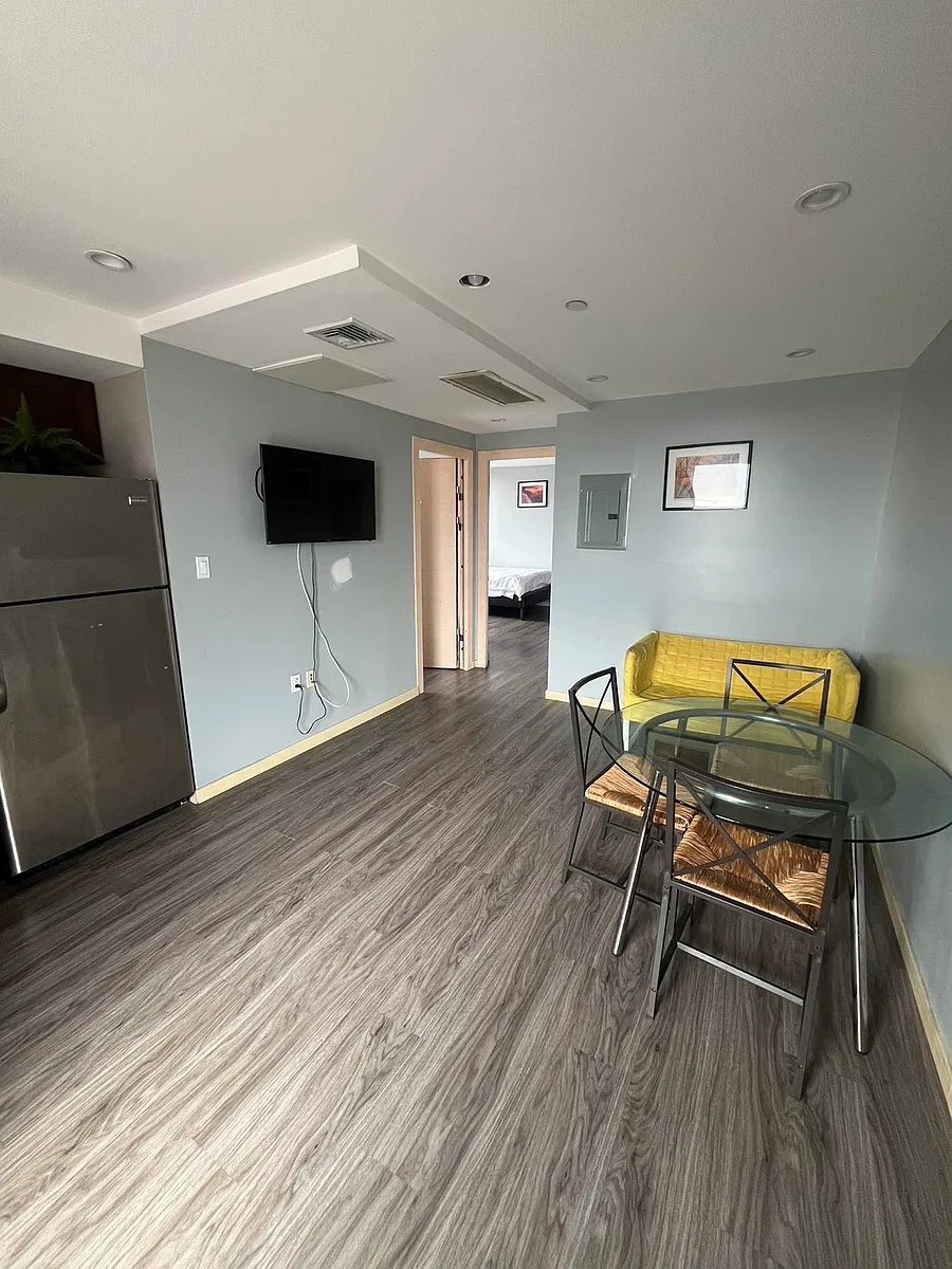 Building Photo - 132-06 Maple Ave #4D