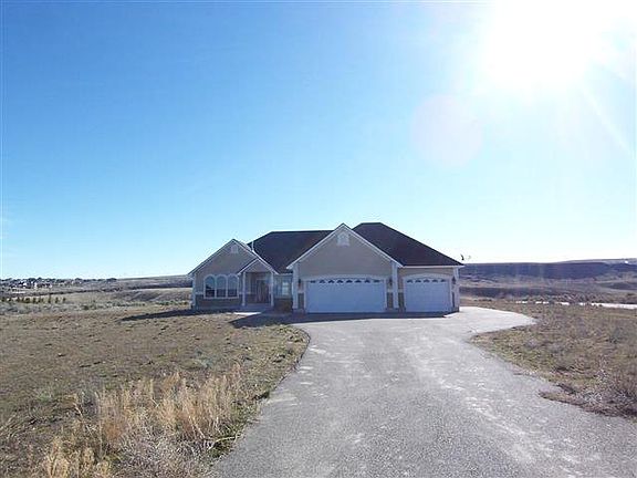 3rd image of 8441 S Black Hawk Dr