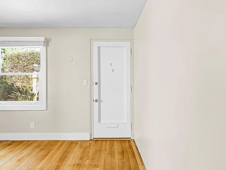 2121 Albatross St #2121 — Photo 9
