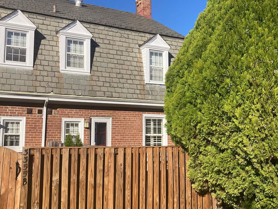 2nd image of 3355A S Wakefield St