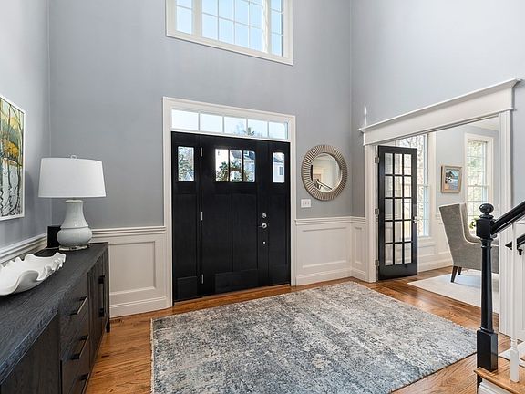 3rd image of 27 Parsons Hill Rd