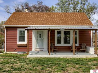 2528 Main St, Bellevue, NE 68005