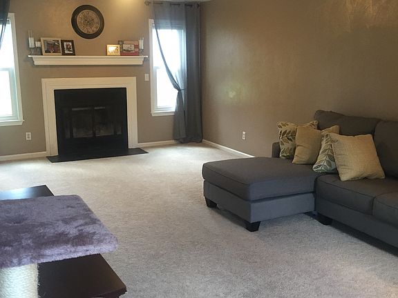 4th image of 1613 Rollins Ct