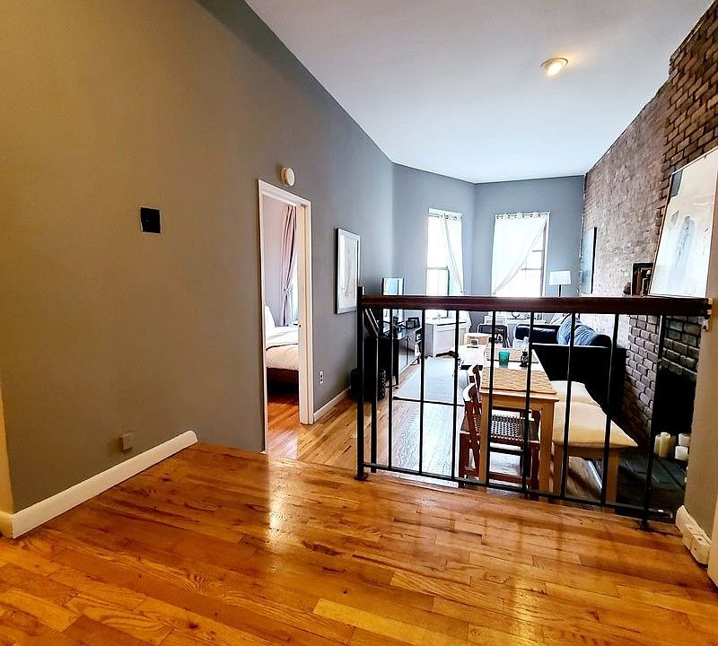 1st image of 102 W 74th St #3F