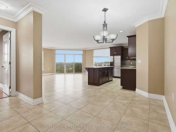 3rd image of 250 Pall Mall St #802