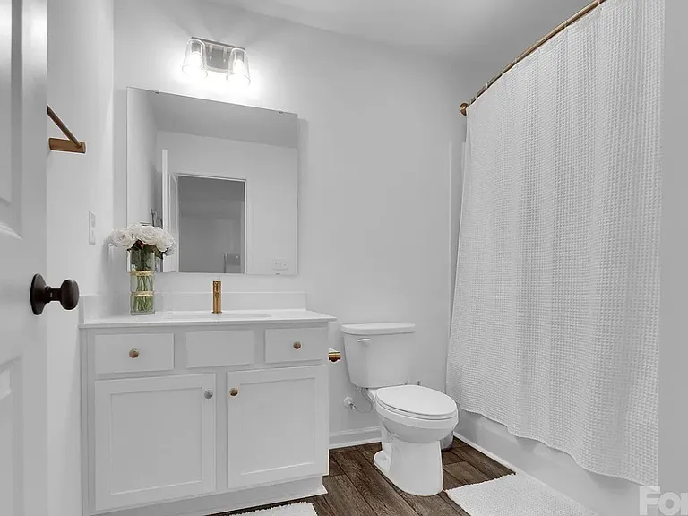 242 Lacewing Dr — Photo 16