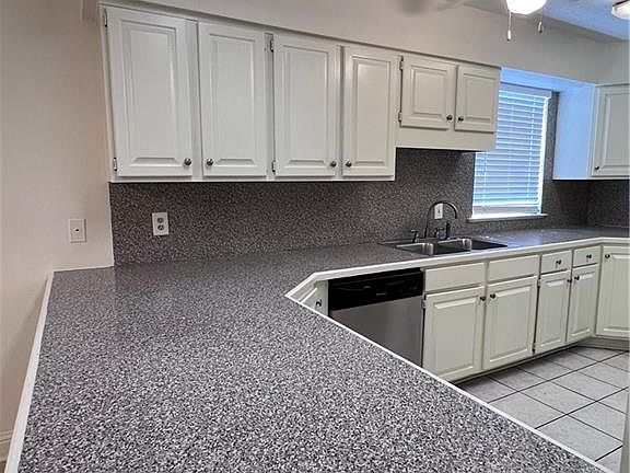 5th image of 2509-11 Caswell Ln