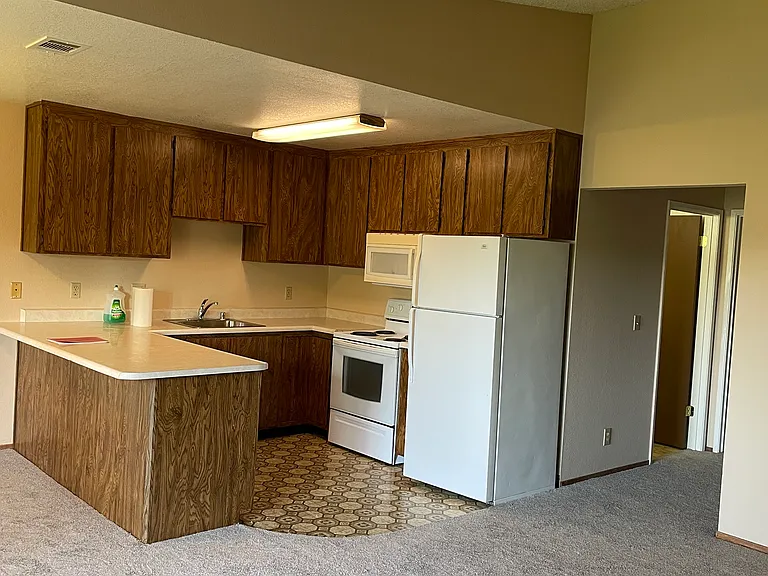 1505 Union Ave — Photo 2