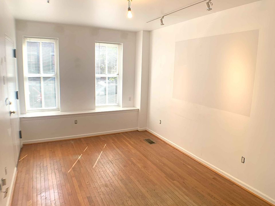 537 Queen St Philadelphia PA Zillow