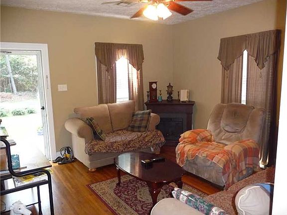 2nd image of 2226 May St