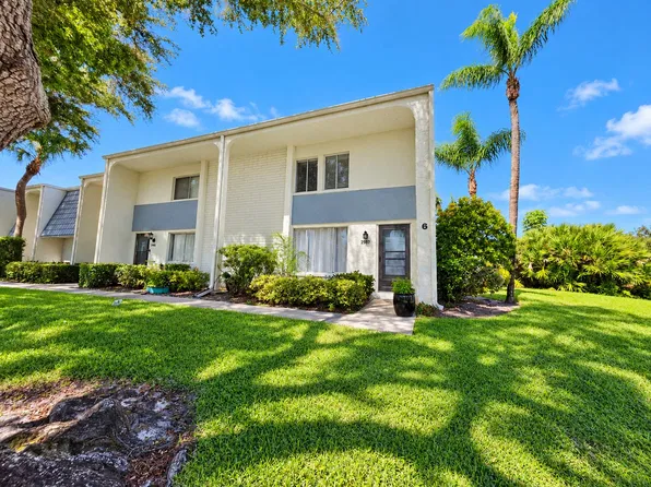 2938 Pine Cone Cir, Clearwater, FL