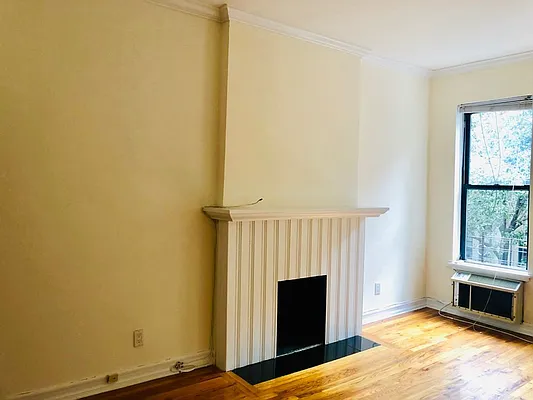 Rented by Urban Real Estate Inc | media 8