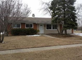 1770 Monticello Rd, Hoffman Estates, IL 60169