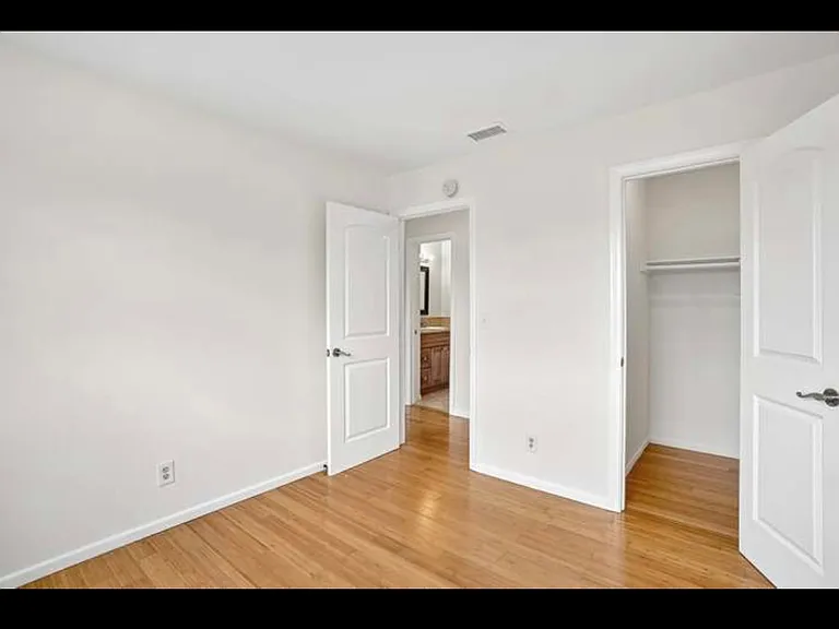 15210 Shadybend Dr #41 — Photo 19