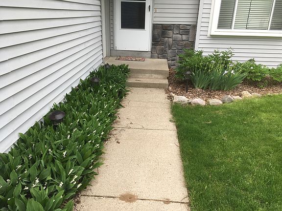 5th image of 3280 Sunrise St SE