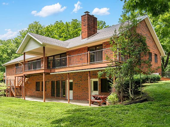 2nd image of 5854 E Sumac Ln