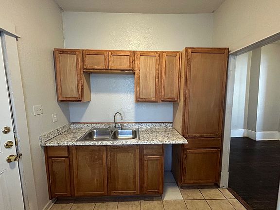4th image of 1716 N Olive St APT 3
