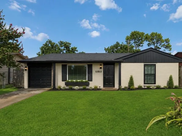 11011 Carlton Dr, Houston, TX 77047