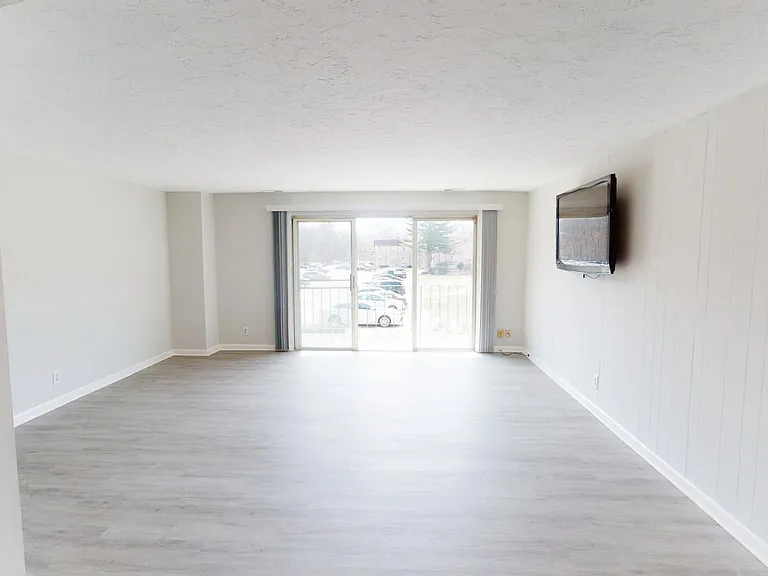502 Oak St #7 — Photo 2