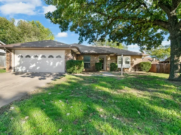 305 Cherry St, Weatherford, TX 76086