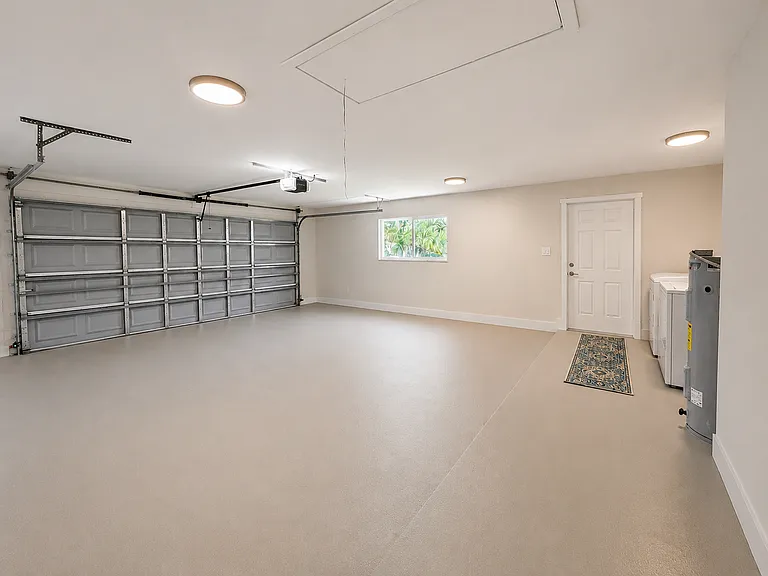 109 Seville Pl SW — Photo 25