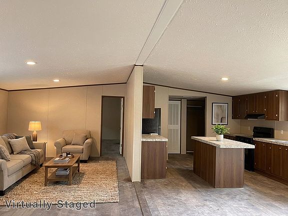 3rd image of 26 Pecan St