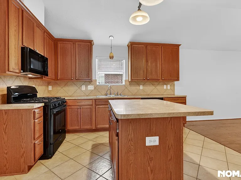 3610 Kale St — Photo 4