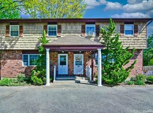 923 Church St, Bohemia, NY 11716
