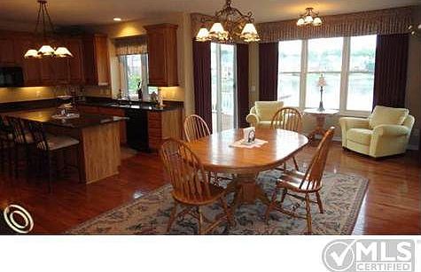 Kitchen, Nook, Sun Rm.JPG