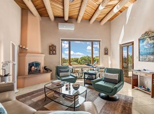 32 Paseo Del Coyote, Santa Fe, NM 87506