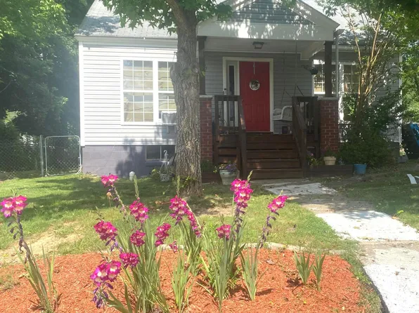 449 Winchester St, Paw Paw, WV 25434