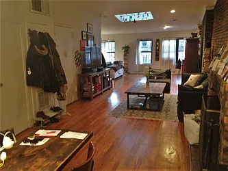 Rented by Caravaggio Loria, LREB