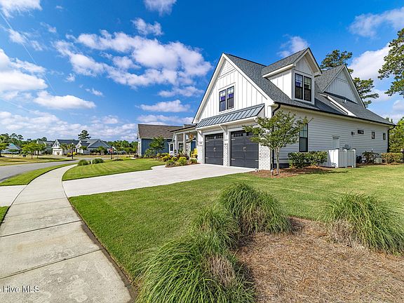 3rd image of 8118 Manassas Lake Lane
