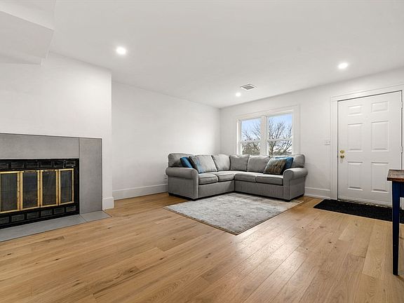 4th image of 59 Breakwater Dr Unit 59