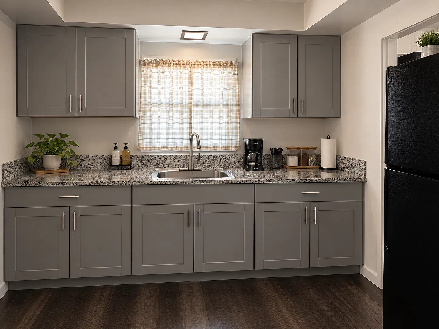 3 bed, 1185 sqft, $2,100 — Photo 3