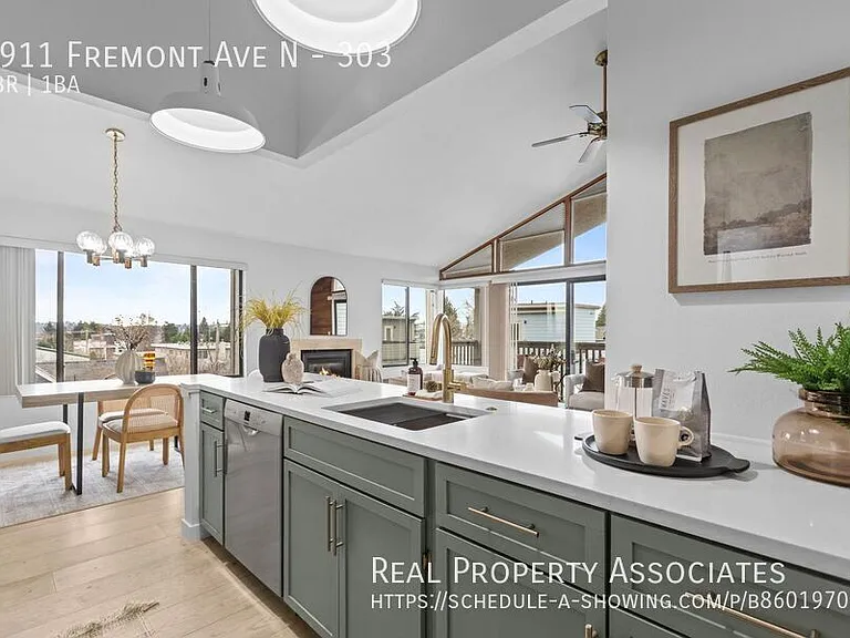 4911 Fremont Ave N #303 — Photo 11