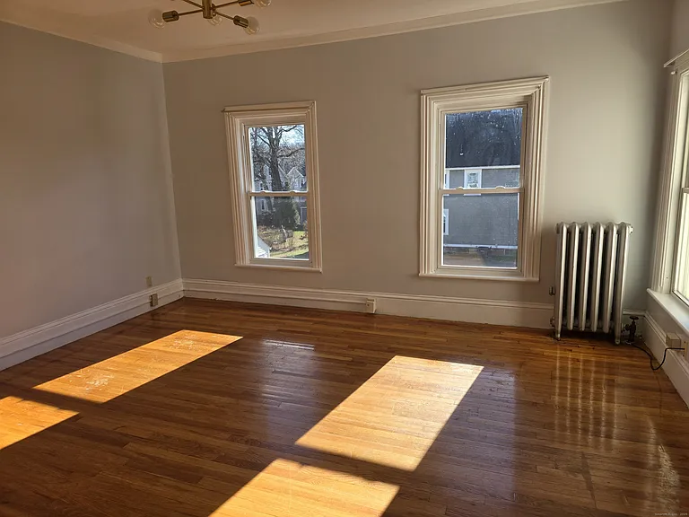 147 Pearl St #2 — Photo 12