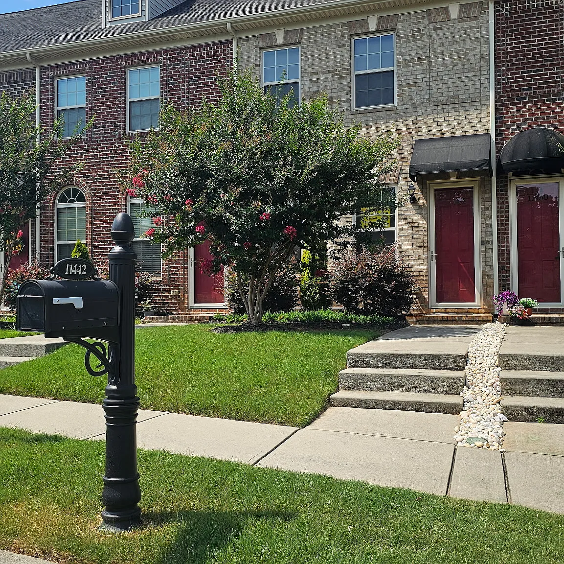 2 bed, 2.5 bath, 1496 sqft, $1,850 — Photo 2