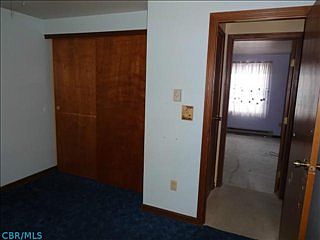 3rd image of 527 Allston Ave
