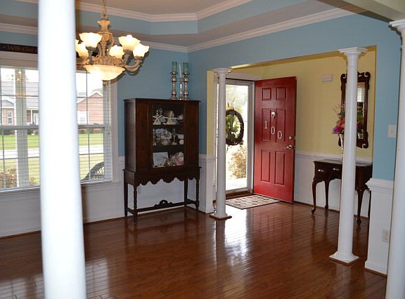 5th image of 100 Thomick Pl