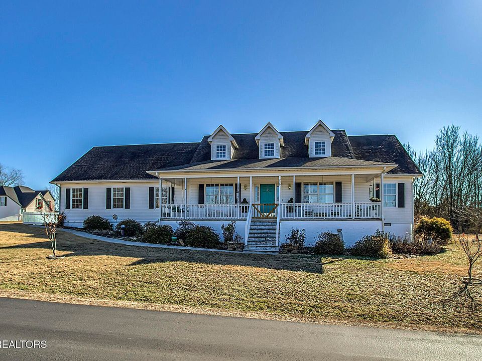 1st image of 220 Ogana Ln
