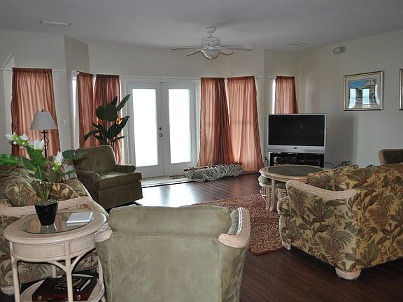 4th image of 648 E Gorrie Dr
