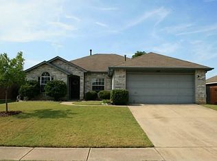 3210 Athens Dr, Corinth, TX 76210