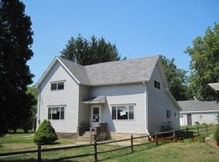 718 Milwaukee St, Clinton, WI 53525