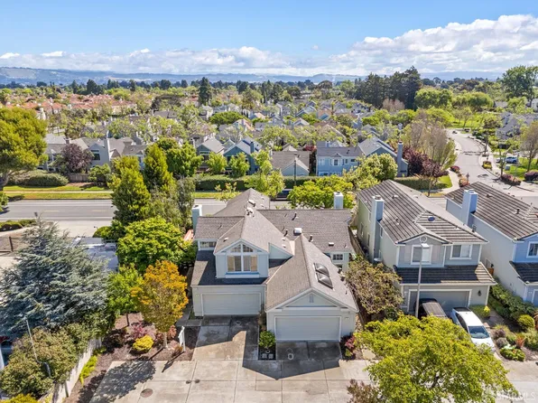 2 Orr Ct, Alameda, CA 94502