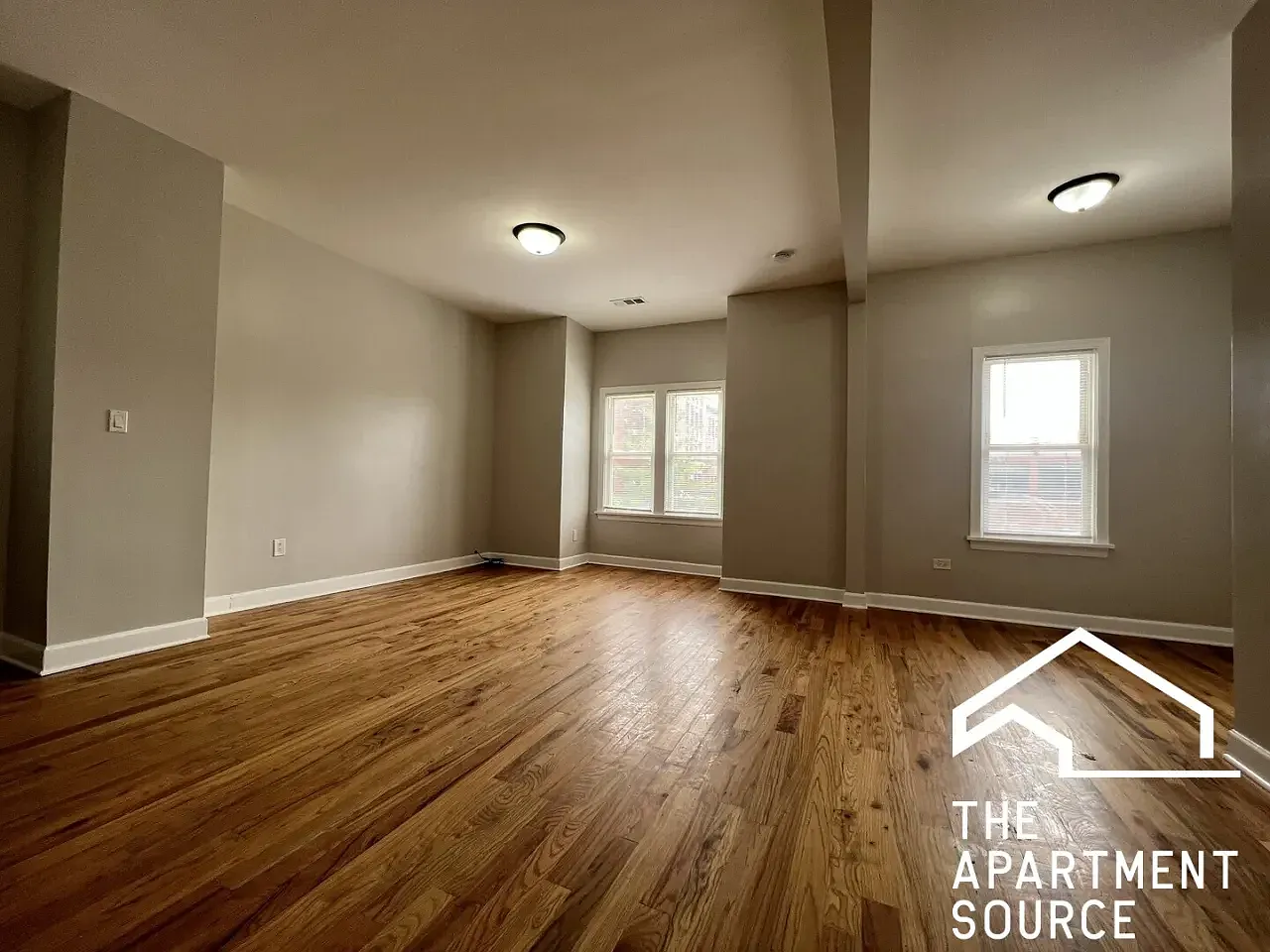 3 bed, 1300 sqft, $2,735 — Photo 3