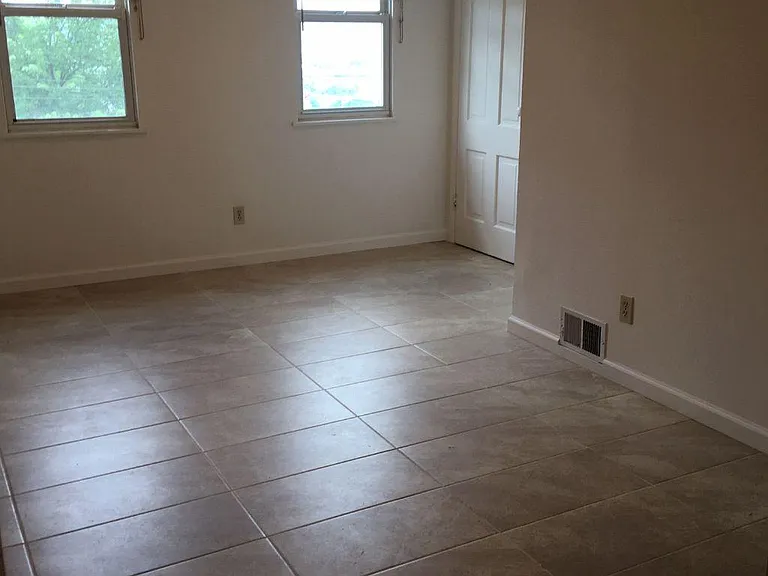 3102 Mary St #B — Photo 6