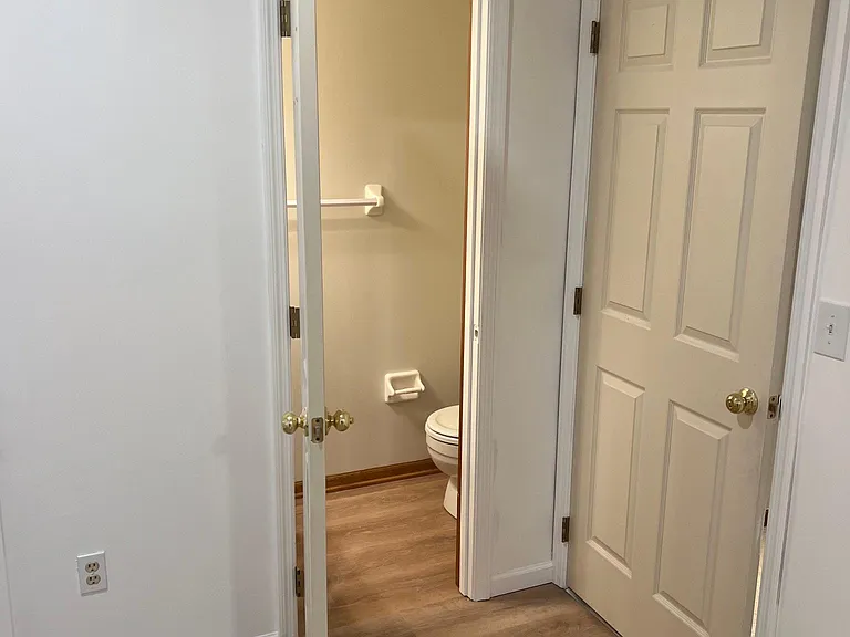 2159 Sandston Rd — Photo 28