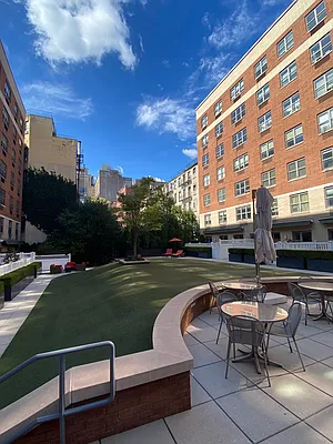 Rented by Corcoran | media 22